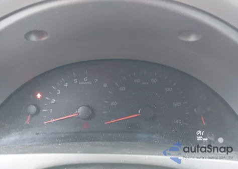 2010 Toyota Camry Le z USA, uszkodzony, nr VIN 4T1BF3EK5AU058484